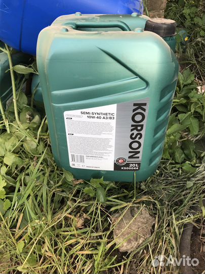 Канистра из под машиного масла