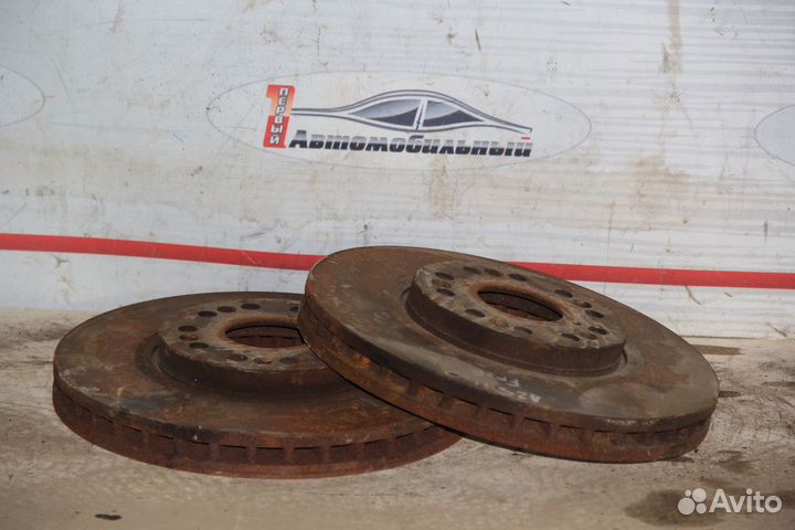 Тормозной диск перед c Toyota Aristo JZS160 2JZ-GE