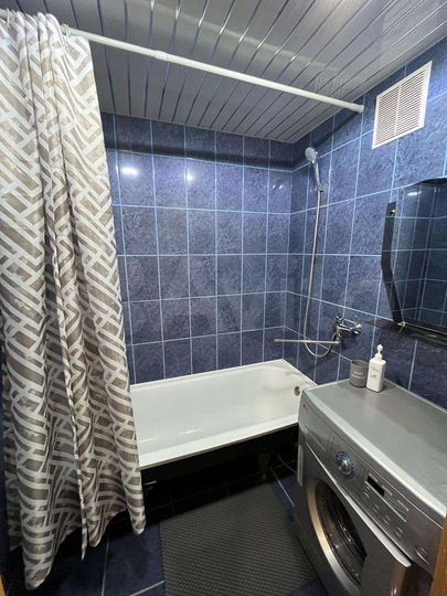 2-к. квартира, 52 м², 6/9 эт.