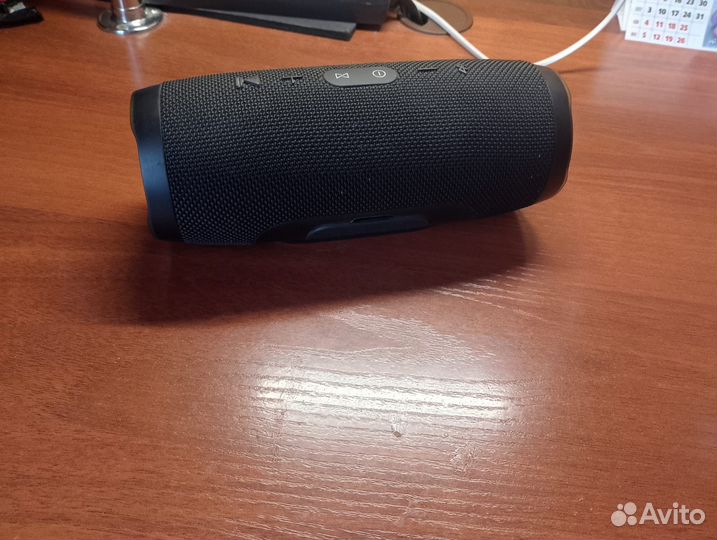 Колонка jbl charge 3
