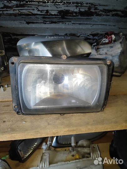 Передняя фара газ 3102