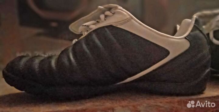 Футбольные бутсы 38 размер umbra