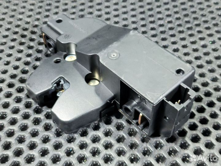 Электрозамок багажника Peugeot Citroen