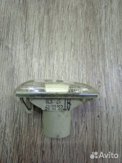 Повторитель поворота передний правый Opel Corsa D