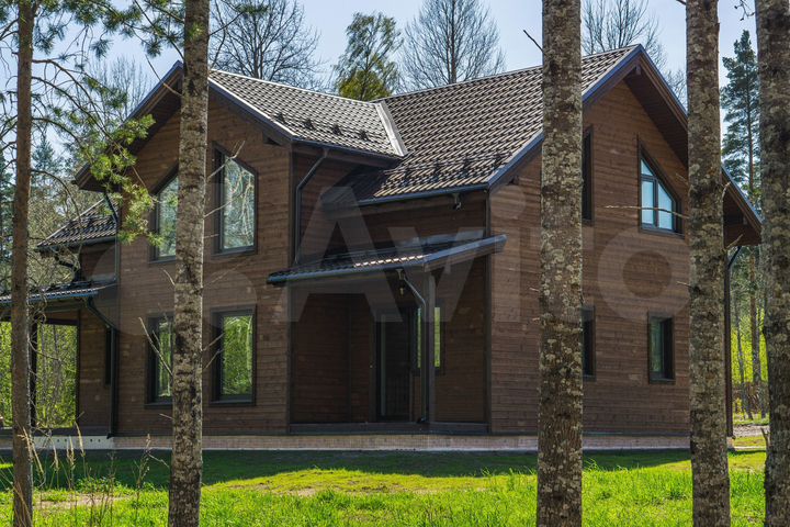 Коттедж 176 м² на участке 25 сот.