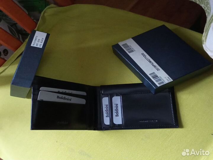 Мужской бумажник