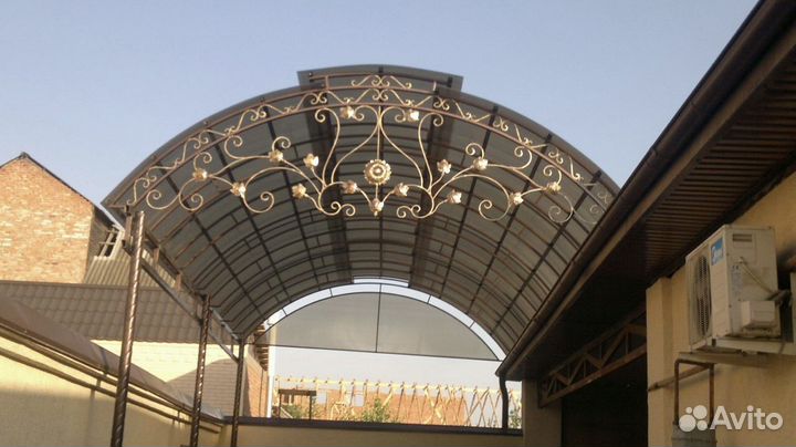 Навес из поликарбоната