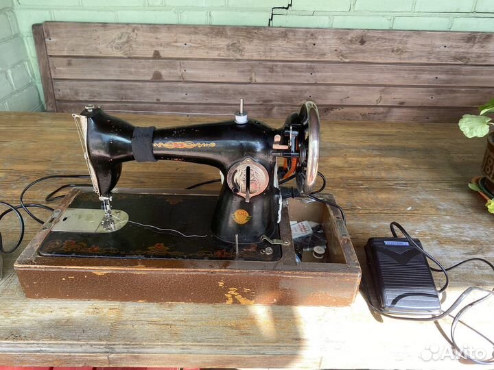 Швейная машинуа пмз им. Калинина