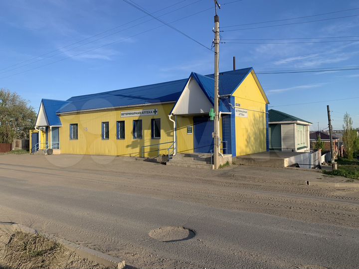 Здание, 300 м²