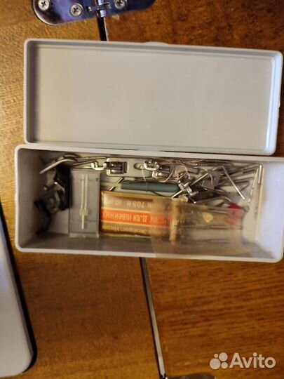 Швейная машинка 