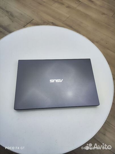 Asus Vivobook 14 x415e