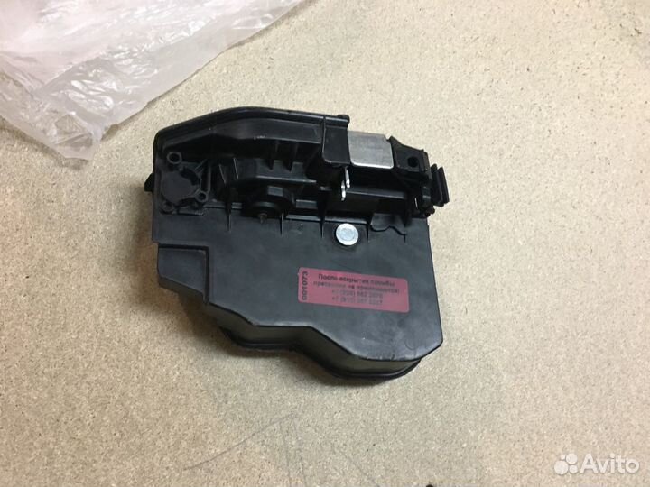 Замок левый (водительский) bmw f30