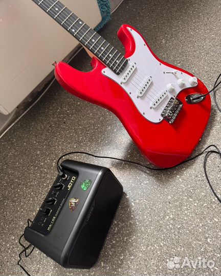 Электро гитара с комбиком