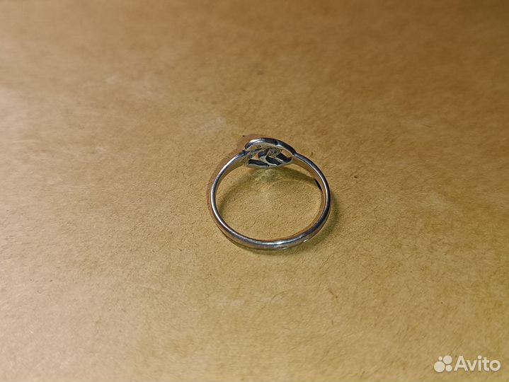Серебряное кольцо