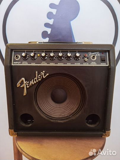 Комбоусилитель Fender Frontman 15R