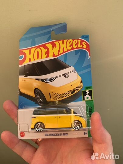 Hot Wheels 2023 VW id. Buzz