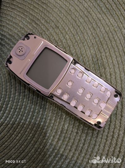 Телефон Nokia 1100