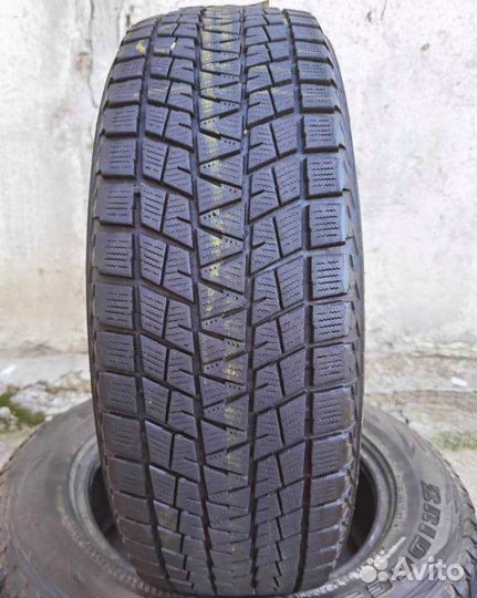 Bridgestone Blizzak DM-V1 225/65 R17 102R