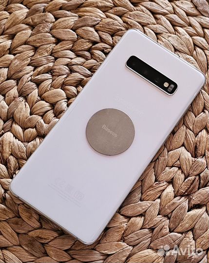 Samsung Galaxy S10+, 8/128 ГБ