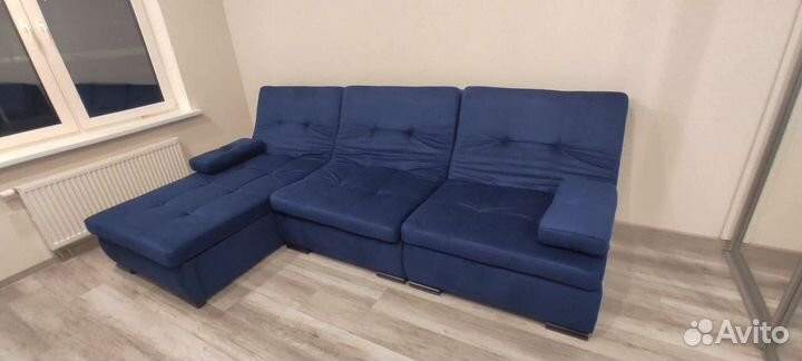 Красивый диван