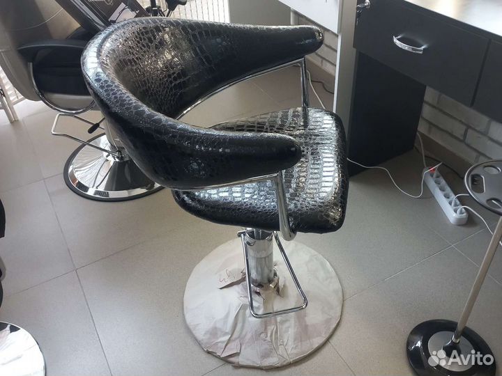 Рабочее место парикмахера под ключ