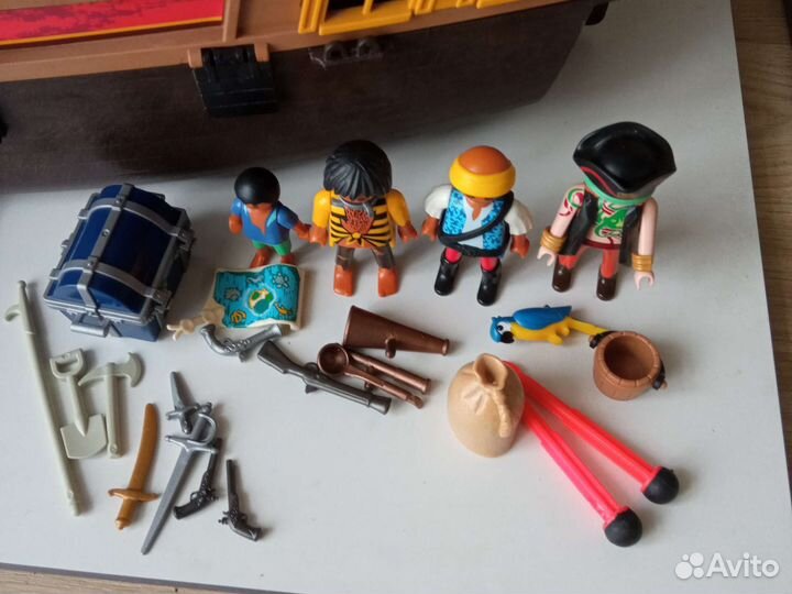Playmobil 5135 большой пиратский корабль