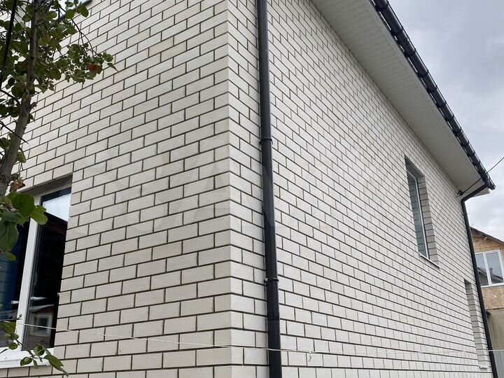 Коттедж 165 м² на участке 7 сот.