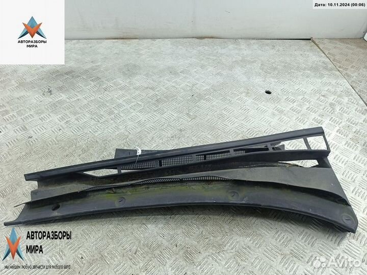 Дождевик Audi 80 8A/B3 1988 893819404