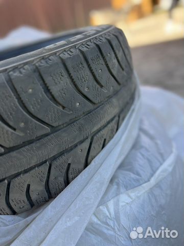 Bridgestone Ice Cruiser 7000 16/55 R16
