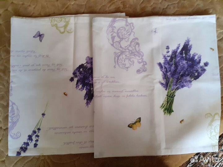 Дорожки, салфетки на стол и клеенка