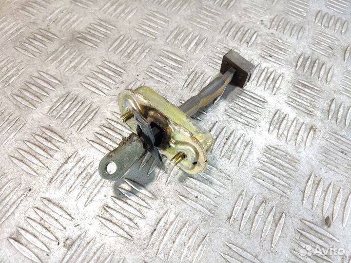 Ограничитель двери задний Ssang yong Rexton 2001 2