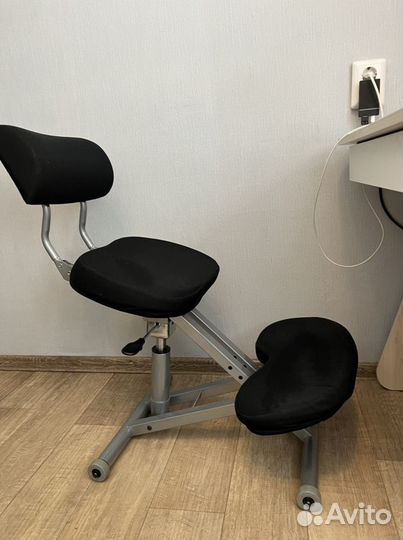 Ортопедический Smartstool с упором на колени