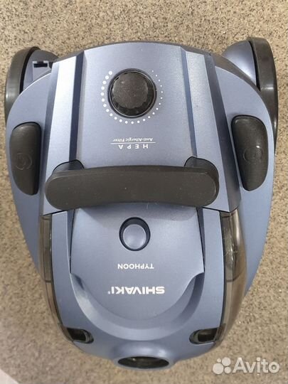 Пылесос Shivaki SVC-1748B Typhoon