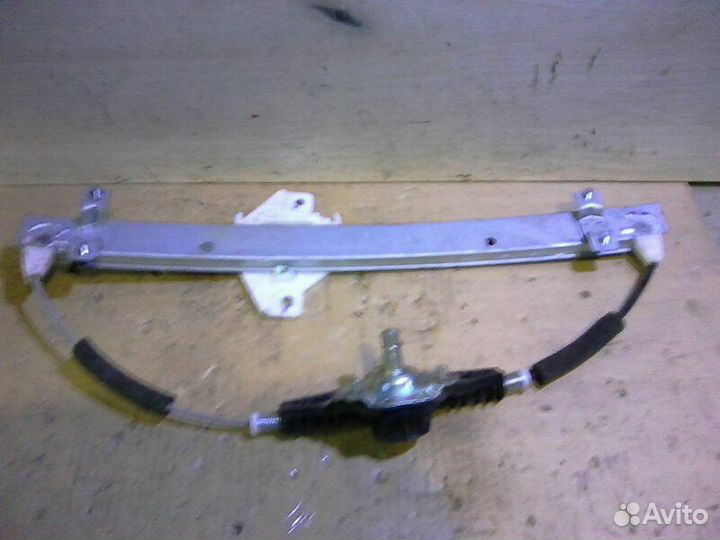 Стеклоподъемник задний левый Kia Rio 3 2011-2015