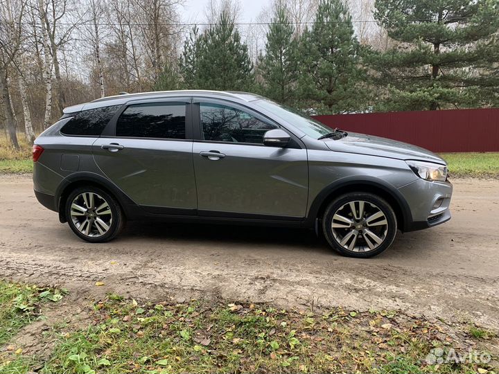 LADA Vesta Cross 1.6 МТ, 2019, 100 000 км