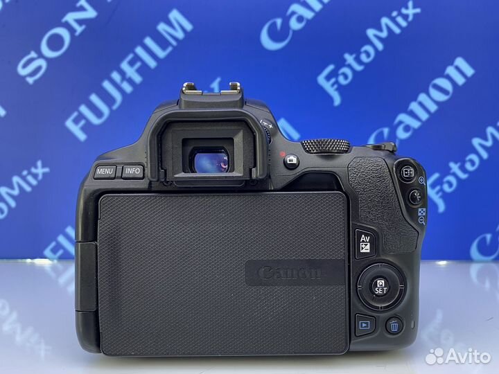 Canon 250D kit 18-55mm STM (пробег 10240) sn:1594