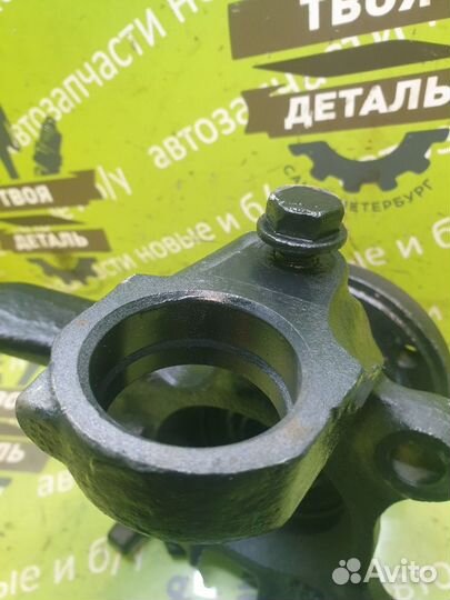 Ступица цапфа кулак передняя левая Volkswagen