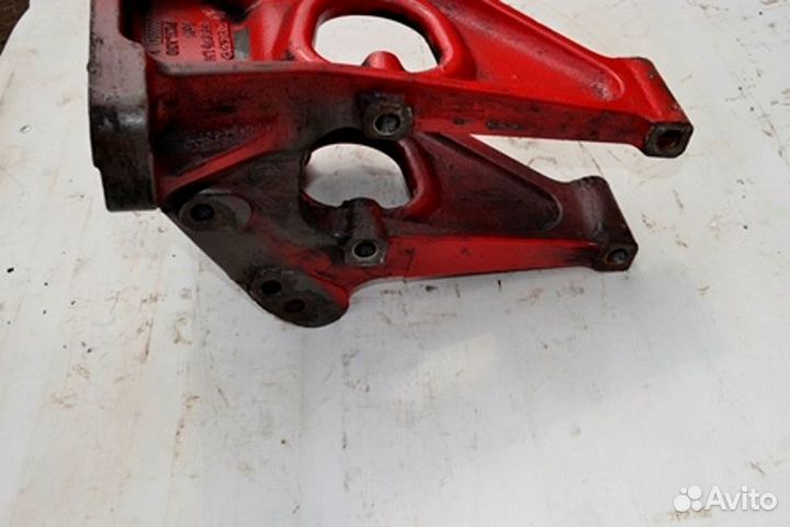 Кронштейн реактивной тяги, переднего моста, левый volvo FH12 1-seeria (01.93-12.02)