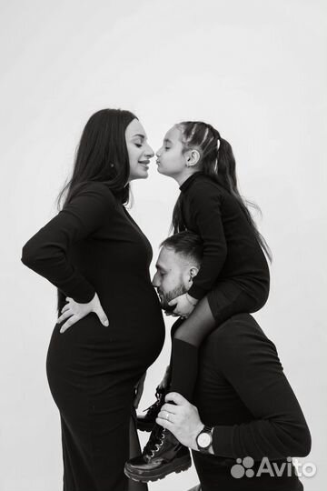 Семейная фотосессия в студии, домашняя фотосессия