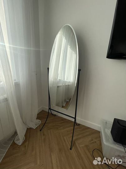 Зеркало напольное