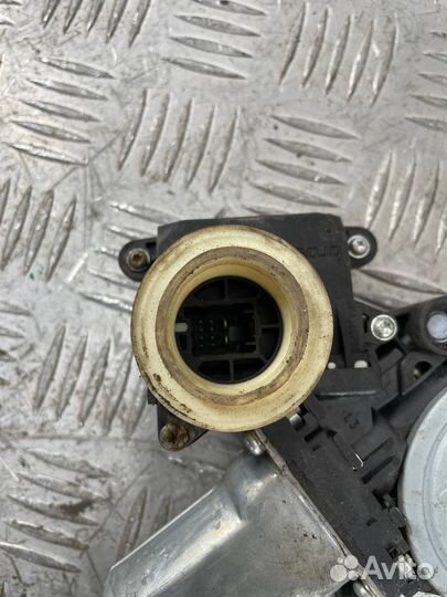 Стеклоподъемник Передний левый Тойота Камри XV40