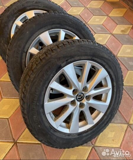 Bridgestone Blizzak DM-V1 225/65 R17 102R