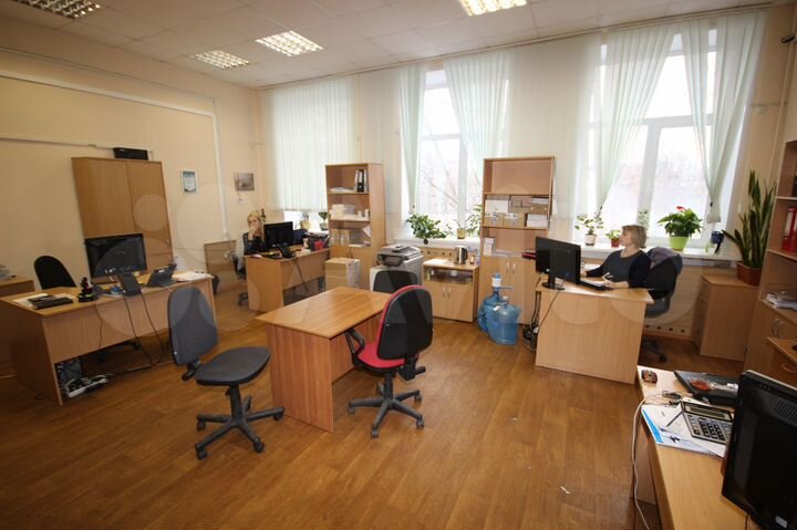 Продам помещение свободного назначения, 2519.4 м²