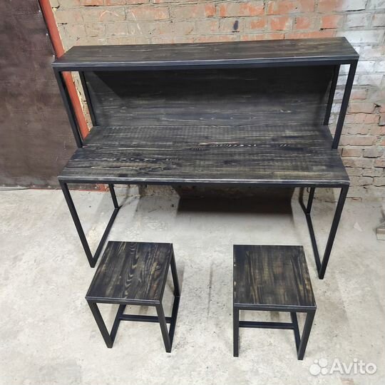 Стол ресепшен