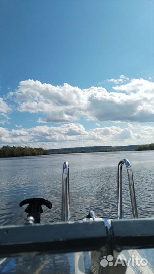 Прогулки на катере