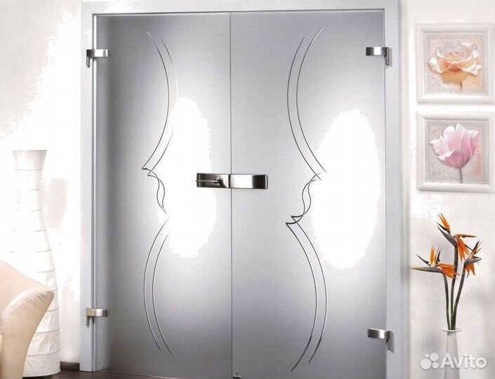 Матовые стеклянные двери