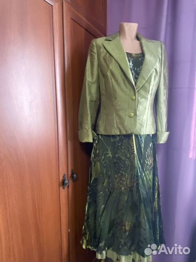 Костюм тройка