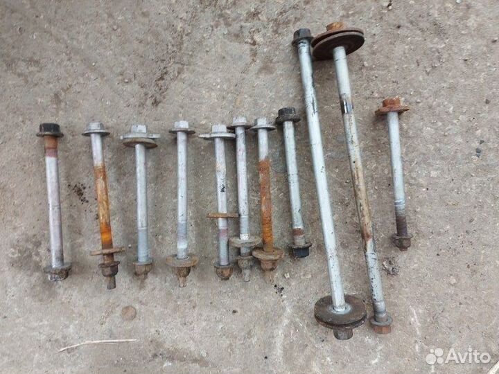 Болт рамы Toyota Land Cruiser Prado 150 1KD-FTV