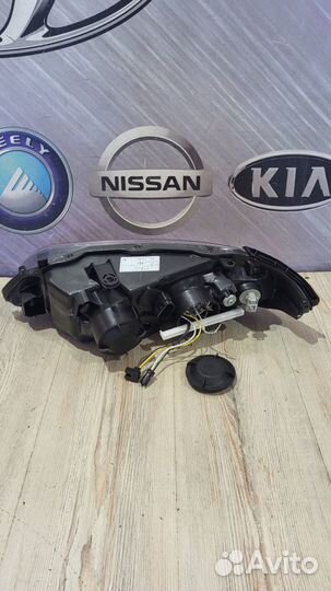 Фара Nissan almera N16 Прав