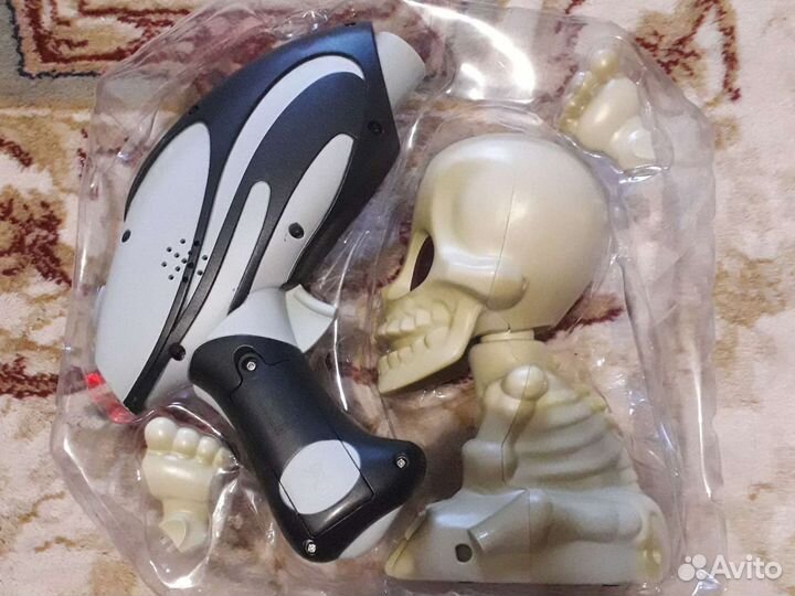 Игрушка-проектор Джонни-черепок